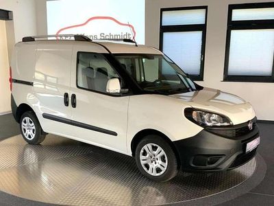 Gebraucht Fiat Doblò 101 PS (74 kW) 2022 Colore esterno (weiß) Van / Kleinbus