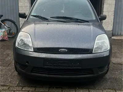 Brugt Ford Fiesta 80 HK (58 kW) 2003 Grå Hatchback