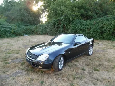 Gebraucht Mercedes SLK230 197 PS (144 kW) 2000 Schwarz Cabrio