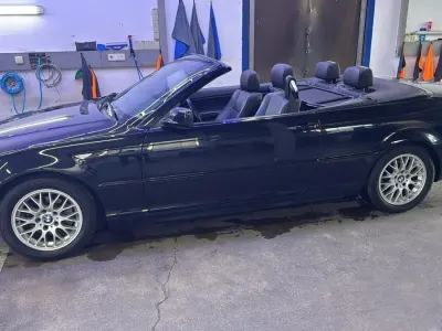 Gebraucht BMW 318 150 PS (110 kW) 2006 Schwarz Cabrio