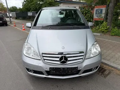Gebraucht Mercedes A160 2010 Silber Kleinwagen