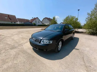 Gebraucht Audi A4 155 PS (114 kW) 2002 Schwarz Kombi