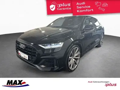 Używany Audi Q8 S-Line 381 KM (280 kW) 2023 Czarny SUV