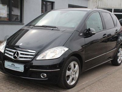 Gebraucht Mercedes A200 Avantgarde 140 PS (102 kW) 2012 Schwarz Kleinwagen