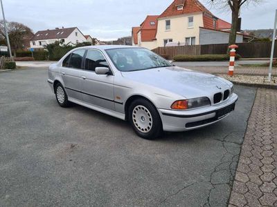 gebraucht BMW 520 520 i Automatik- im Kunden Auftrag!