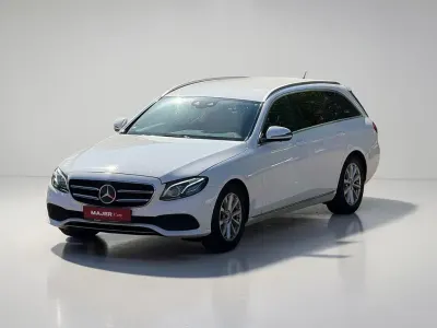 Gebraucht Mercedes E220 194 PS (142 kW) 2019 Weiß Limousine