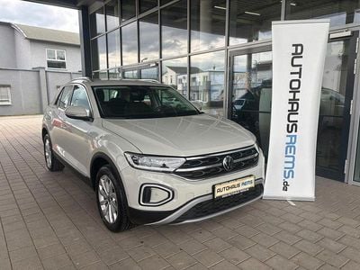 Gebraucht VW T-Roc 150 PS (110 kW) 2023 Ascotgrau SUV