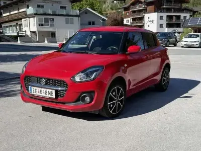 Gebraucht Suzuki Swift Comfort 90 PS (66 kW) 2022 Rot Kleinwagen