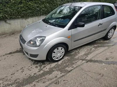 Gebraucht Ford Fiesta 60 PS (44 kW) 2007 Kleinwagen