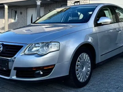 Gebraucht VW Passat 105 PS (77 kW) 2007 Silber Limousine