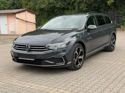 Gebraucht VW Passat GTE 218 PS (160 kW) 2021 Grau Kombi
