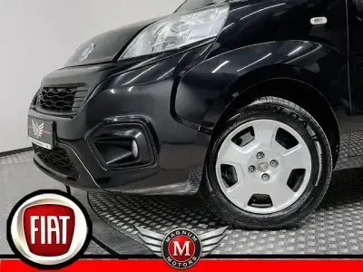 Occasion Fiat Qubo Lounge 95 ch (69 kW) 2017 Noir Monospace