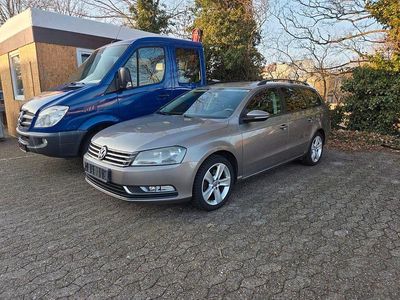 Braun Gebraucht 2011 VW Passat Trendline Kombi | 3.700 € (Guter Preis)