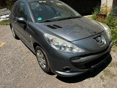 Gebraucht Peugeot 206+ 60 PS (44 kW) 2010 Kleinwagen