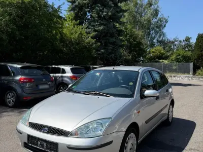 Gebraucht Ford Focus 100 PS (73 kW) 2004 Silber Kleinwagen