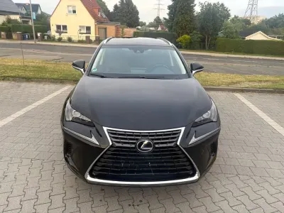 Gebraucht Lexus NX300 E-FOUR Executive Line 197 PS (144 kW) 2018 Schwarz SUV