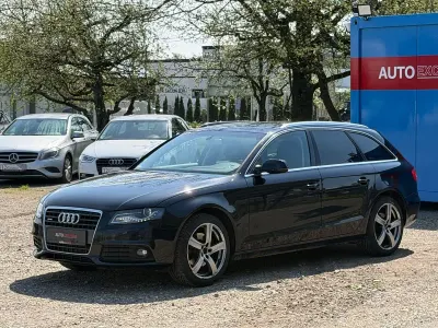 Gebraucht Audi A4 Attraction 160 PS (117 kW) 2011 Schwarz Kombi