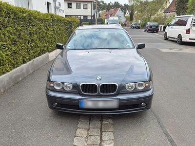 Second-hand BMW 520 170 CP (125 kW) 2001 Albastru Berlinǎ