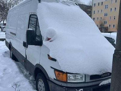 Weiß Gebraucht 2001 Iveco Daily Van | 4.600 €