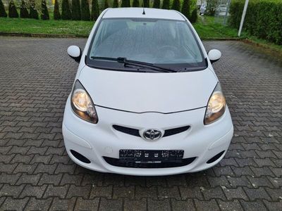 gebraucht Toyota Aygo Weiß 1,0 Cool Tüv Neu