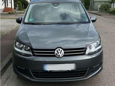 Grau Gebraucht 2019 VW Sharan Join Van / Kleinbus | 20.499 € (Fairer Preis)