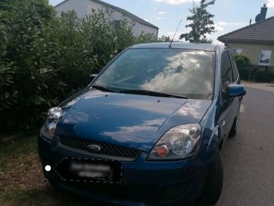 gebraucht Ford Fiesta 1.4 TDCI Automatik Klima TÜV bis 11/25