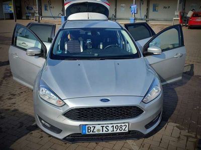 gebraucht Ford Focus FocusTurnier 1.5 TDCi DPF Start-Stopp-System Aut.