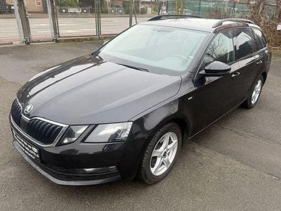 Schwarz Gebraucht 2018 Skoda Octavia Clever Kombi | 12.599 € (Guter Preis)