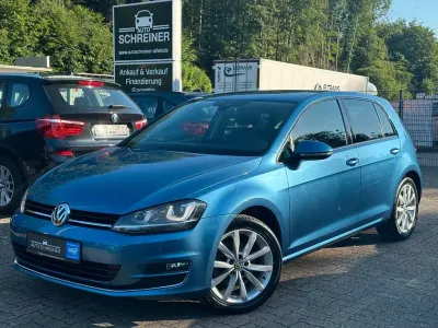Gebraucht VW Golf VII Highline 150 PS (110 kW) 2016 Pacific blue Limousine