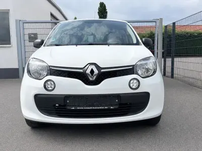 Gebraucht Renault Twingo Life 69 PS (50 kW) 2019 Weiß Kleinwagen