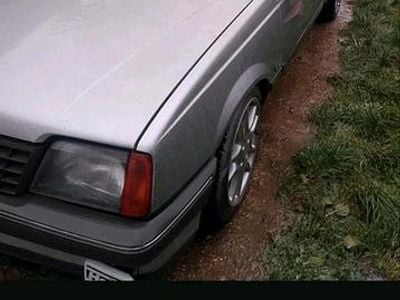 Gebraucht Opel Ascona 75 PS (55 kW) 1984 Silber Limousine