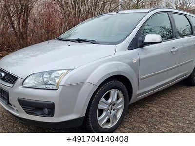 Gebraucht Ford Focus Ghia 145 PS (106 kW) 2005 Silber Limousine