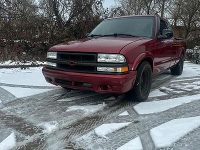 Gebraucht Chevrolet S10 197 PS (144 kW) 2000 Rot Abholung