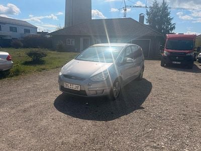 Second-hand Ford S-MAX S 140 CP (102 kW) 2007 Argintiu Monovolum