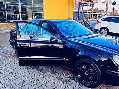 Gebraucht Mercedes E200 AMG 184 PS (135 kW) 2006 Schwarz Limousine