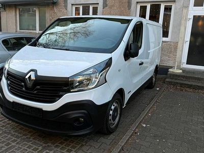 Weiß Gebraucht 2015 Renault Trafic Van / Kleinbus | 4.999 €