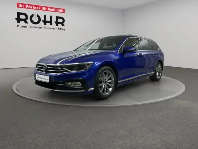 Gebraucht VW Passat Elegance 200 PS (147 kW) 2023 Lapiz blue metallic Kombi