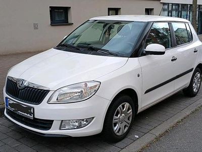 Gebraucht Skoda Fabia 86 PS (63 kW) 2014 Weiß Kleinwagen