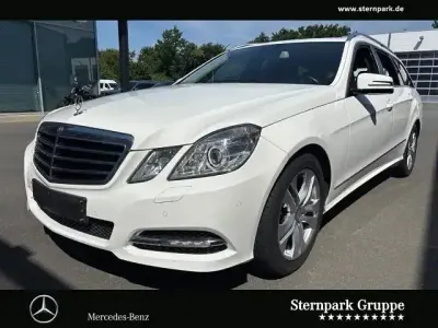 Gebraucht Mercedes E200 Avantgarde 184 PS (135 kW) 2012 Weiß Limousine