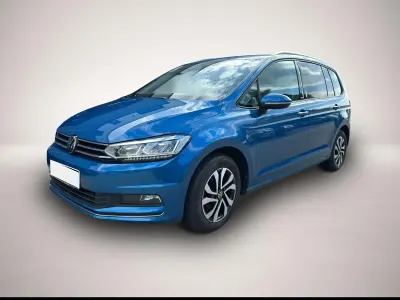 Gebraucht VW Touran Comfortline 150 PS (110 kW) 2023 Manufacturer Van / Kleinbus