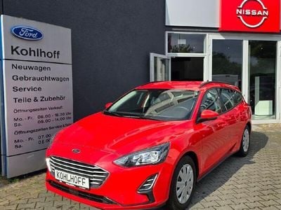 Gebraucht Ford Focus Trend 101 PS (74 kW) 2021 Racerot Kombi