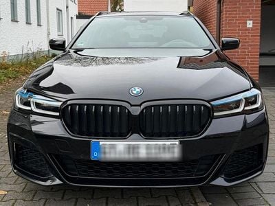 Second-hand BMW 530e M Sport 292 CP (214 kW) 2021 Negru Break