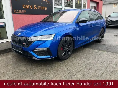 Gebraucht Skoda Octavia RS 200 PS (147 kW) 2022 Modra race/race blue Kombi