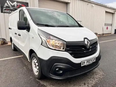 Gebraucht Renault Trafic Komfort 120 PS (88 kW) 2019 Weiß Van / Kleinbus