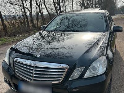 Gebraucht Mercedes E220 170 PS (125 kW) 2009 Schwarz Limousine
