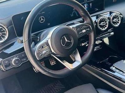 Gebraucht Mercedes CLA200 Shooting Brake Edition 1 163 PS (119 kW) 2020 Weiß Kombi