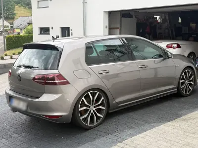 Gebraucht VW Golf VII Sportline 184 PS (135 kW) 2015 Grau Limousine