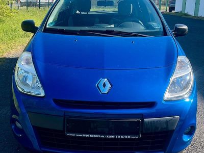 Usata Renault Clio II 74 CV (54 kW) 2011 Blu Utilitaria
