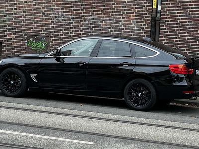 Gebraucht BMW 330 Luxury Line 258 PS (189 kW) 2015 Schwarz Limousine