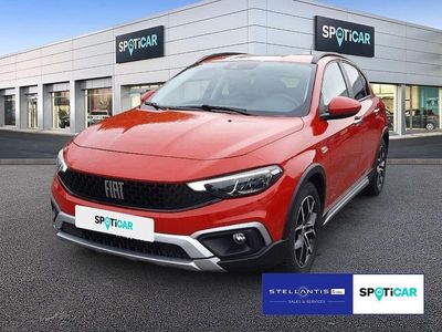 Gebraucht Fiat Tipo Red 131 PS (96 kW) 2023 Rot Kleinwagen